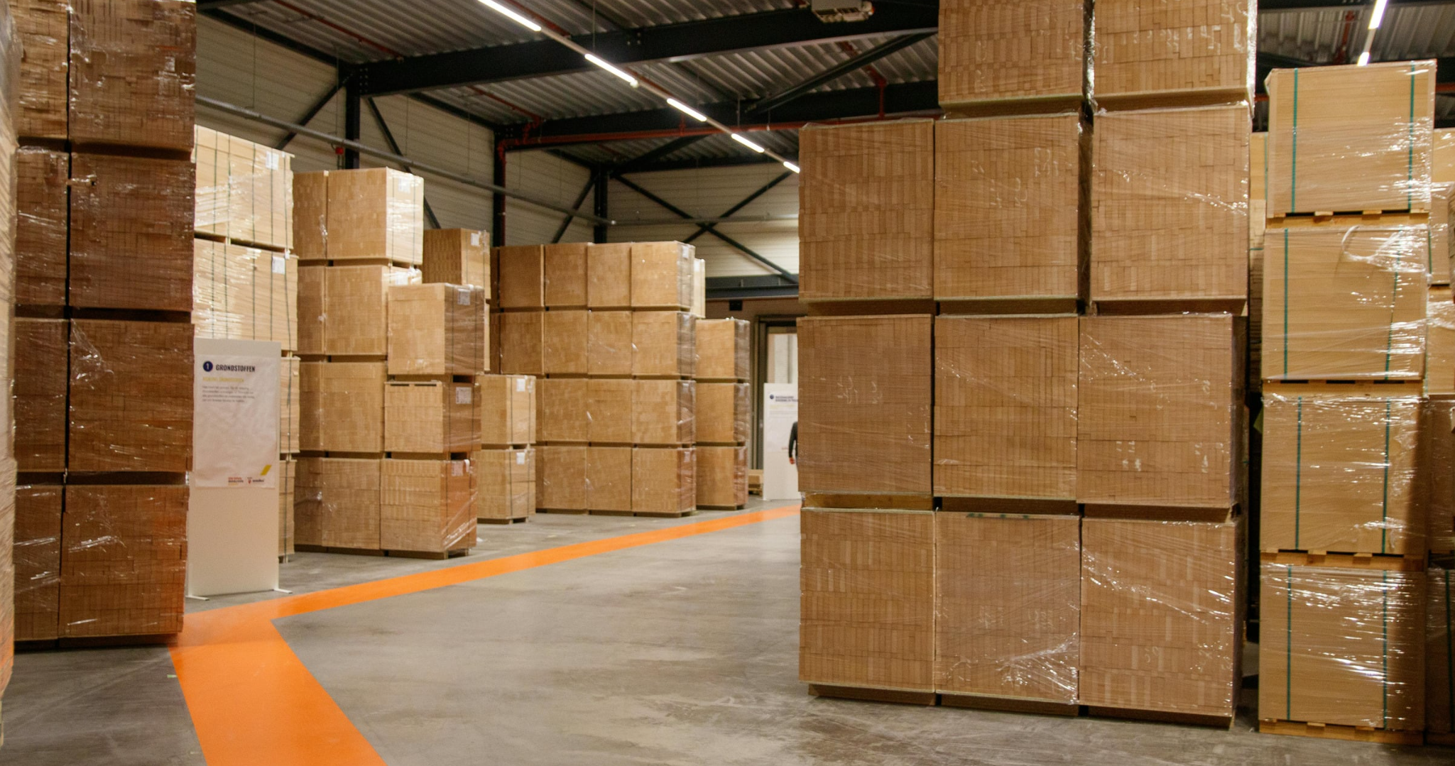 From Warehouse to Customer: How Elevation Distribution Streamlines the Supply Chain